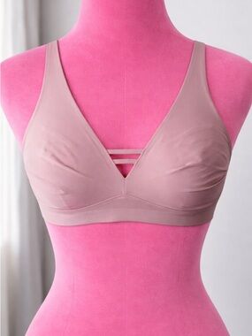 Soma Essentials Wireless Nude Bra Triangle 34B